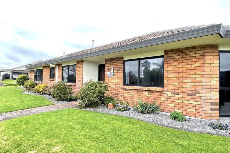 Photo of property in 1 Oleander Lane, Mount Maunganui, 3116