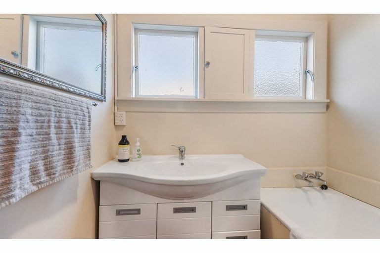 Photo of property in 187 Union Street, New Brighton, Christchurch, 8061