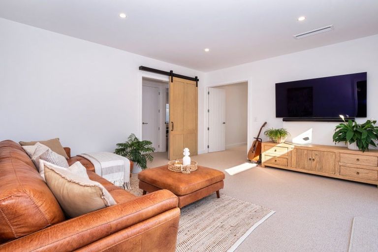 Photo of property in 10 Oceania Sands Way, Papamoa Beach, Papamoa, 3118