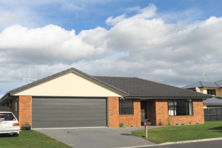 Photo of property in 6 Lansbury Court, Rototuna North, Hamilton, 3210