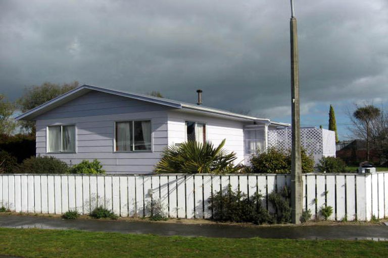 Photo of property in 13 Tasman Crescent, Carterton, 5713