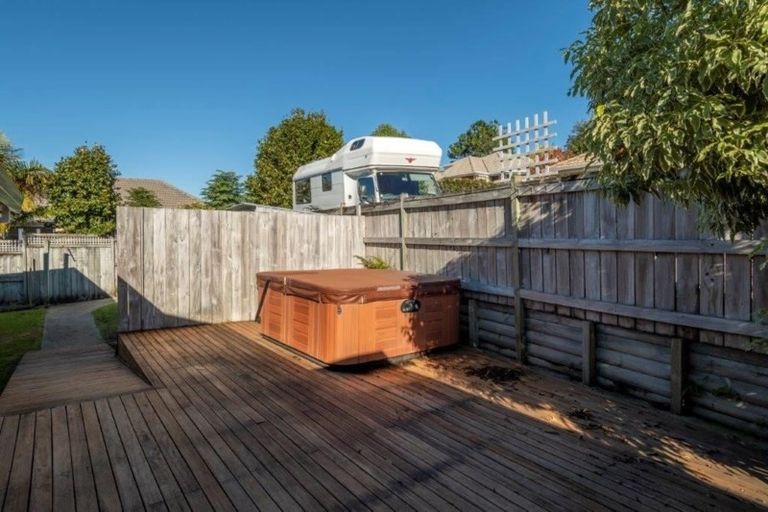 Photo of property in 15 Harlech Glen, Bethlehem, Tauranga, 3110