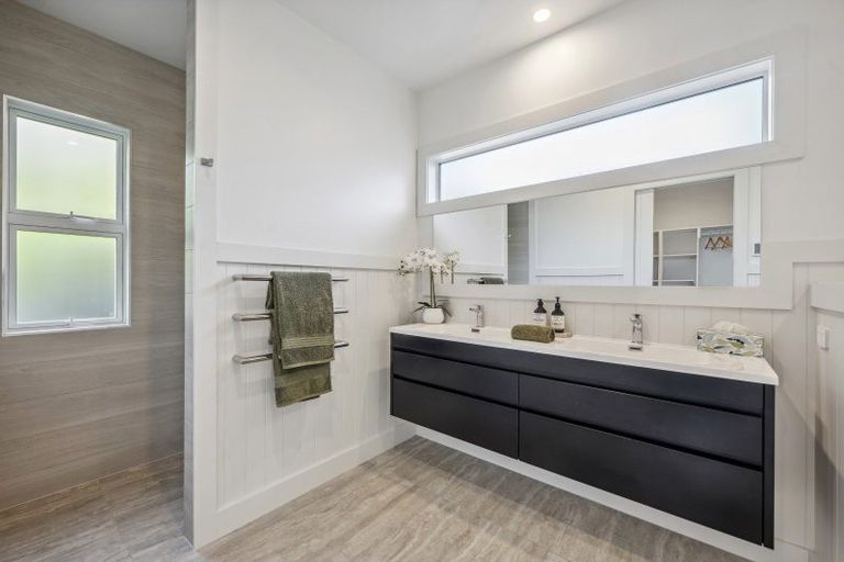 Photo of property in 4 Harrier Lane, Kinloch, Taupo, 3377