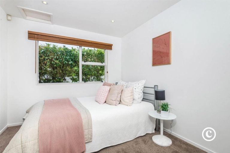 Photo of property in 32a Izard Road, Khandallah, Wellington, 6035