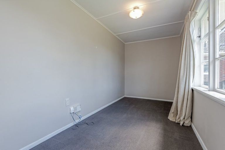 Photo of property in 41 Rangiora Avenue, Roslyn, Palmerston North, 4414