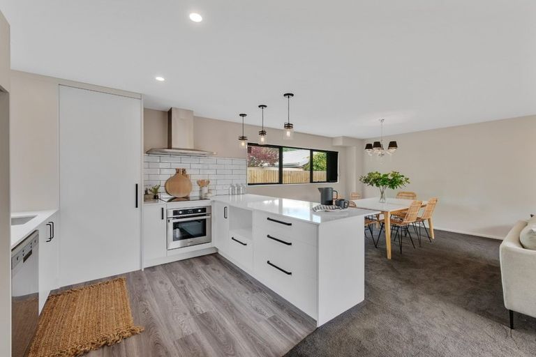 Photo of property in 2/90 Bishop Street, St Albans, Christchurch, 8014