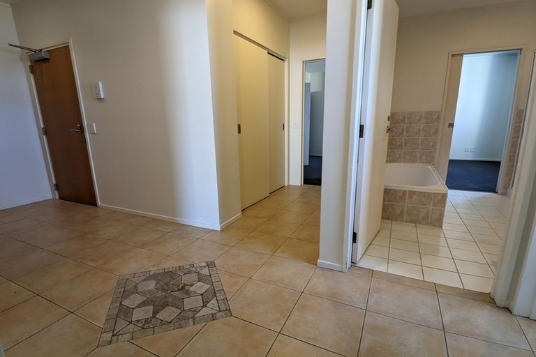 Photo of property in Maddison Apartments, 3/6e Queen Street, Palmerston North, 4410