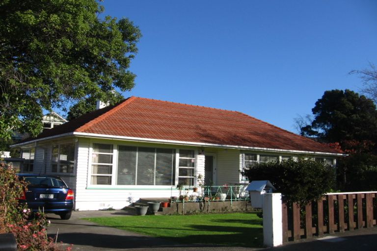 Photo of property in 154 Waterloo Road, Hutt Central, Lower Hutt, 5010