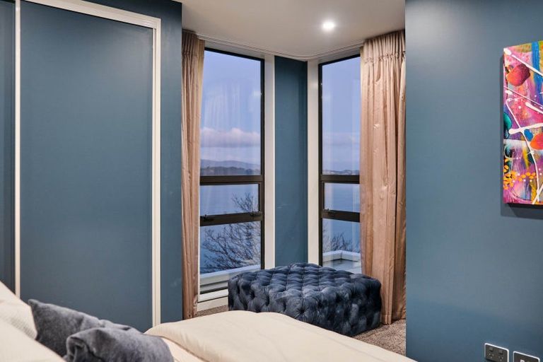 Photo of property in 126a Nicholson Road, Khandallah, Wellington, 6035