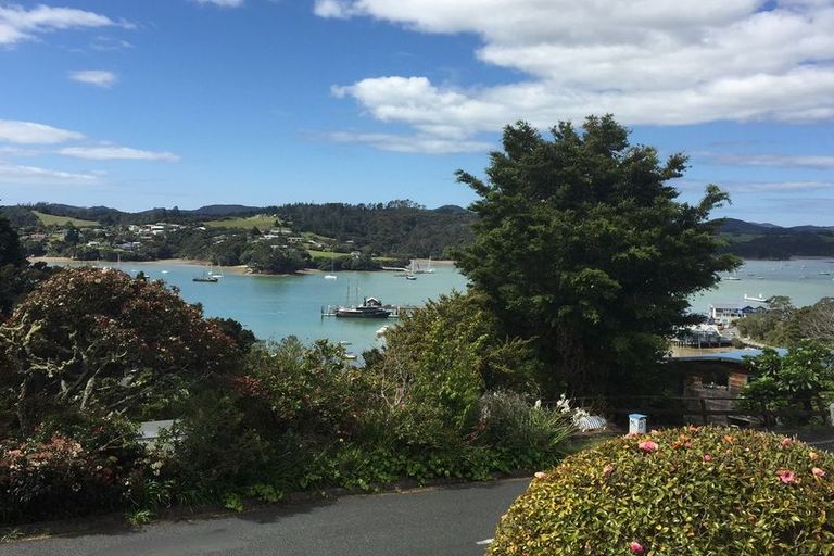 Photo of property in 18 Franklin Street, Opua, 0200