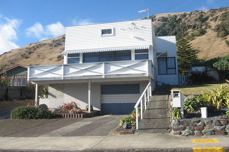 Photo of property in 71 Ames Street, Paekakariki, 5034