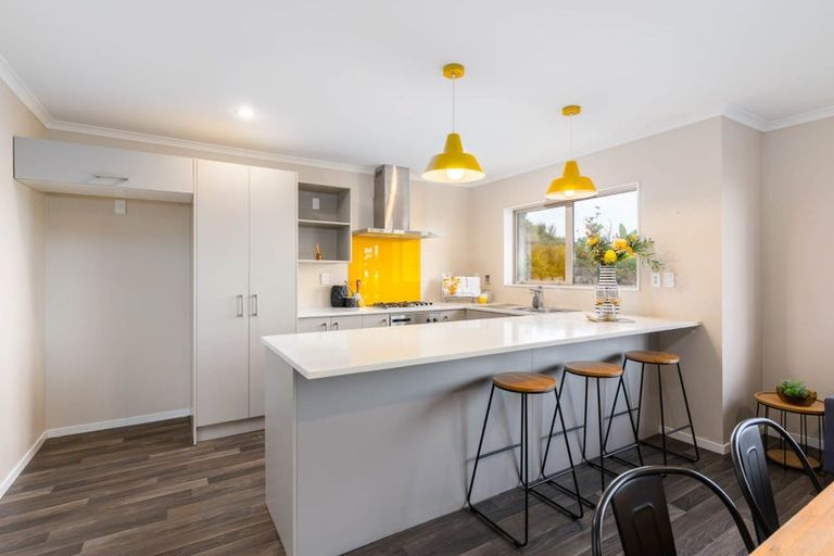 Photo of property in 30b Havana Rise, Grenada Village, Wellington, 6037