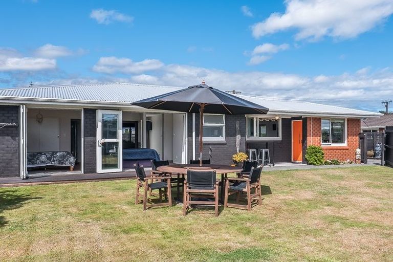 Photo of property in 53 Rimu Street, Waikanae, 5036