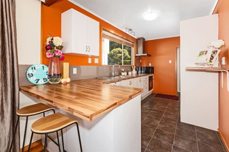 Photo of property in 58 Ernest Street, Ranui, Porirua, 5024