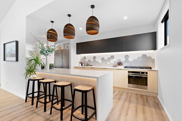 Photo of property in 60 Muster Road, Jacks Point, 9371