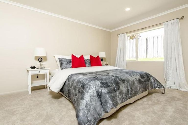 Photo of property in 8 Athenry Place, Dannemora, Auckland, 2016