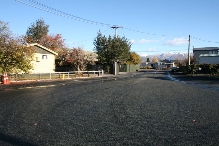 Photo of property in 13 Dusky Place, Twizel, 7901