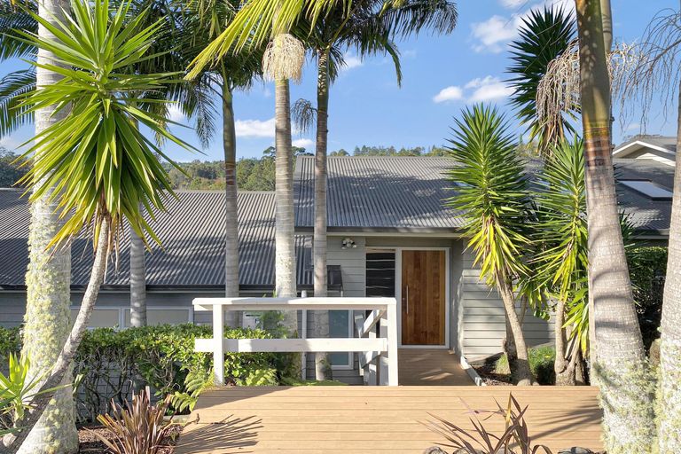 Photo of property in 22 Alderton Drive, Kerikeri, 0230