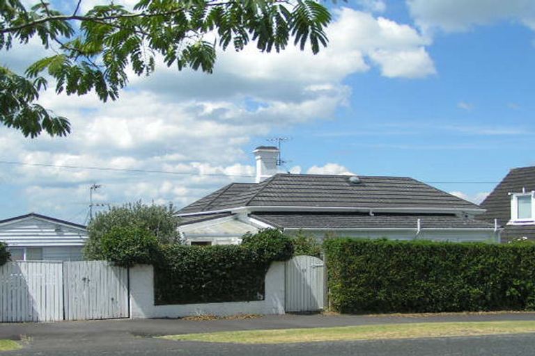 Photo of property in 37 Princes Street, Northcote Point, Auckland, 0627