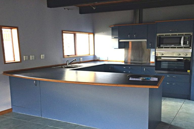 Photo of property in 48 Leeward Drive, Whitby, Porirua, 5024