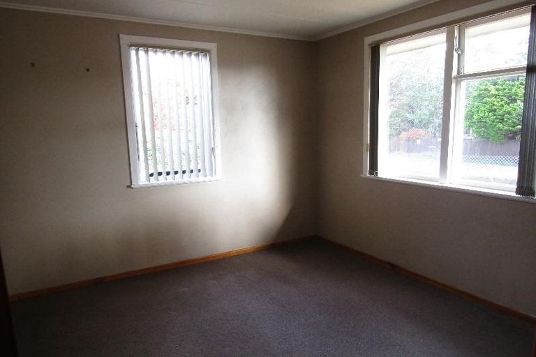 Photo of property in 27 Te Rangitautahanga Road, Turangi, 3334
