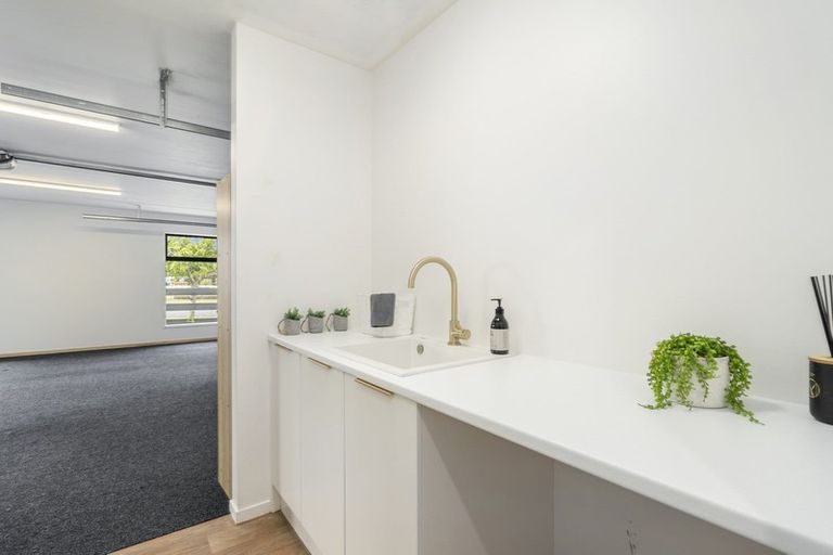 Photo of property in 541 Manutahi Road, Lepperton, New Plymouth, 4373