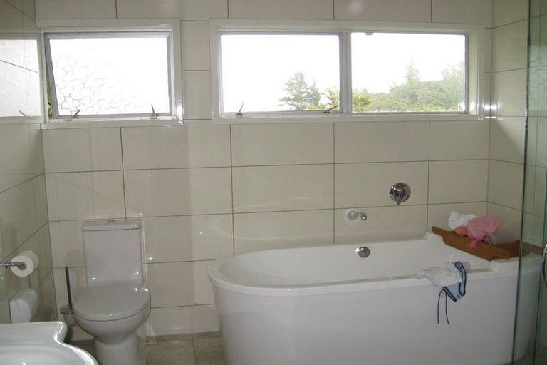 Photo of property in 18 Franklin Street, Opua, 0200