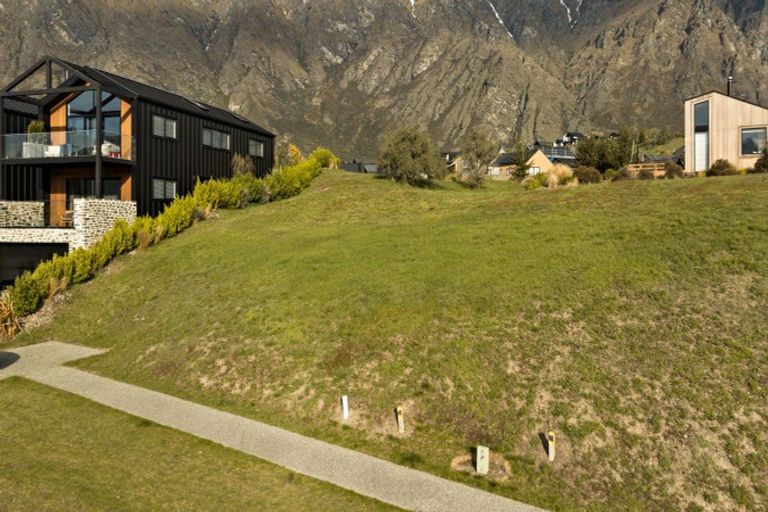Photo of property in 9 Rannoch Drive, Jacks Point, Queenstown, 9371