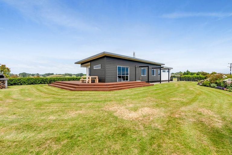 Photo of property in 281 Upland Road, Tarurutangi, New Plymouth, 4372