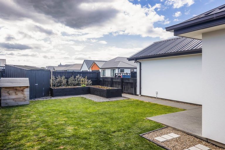 Photo of property in 20 Enforce Lane, Halswell, Christchurch, 8025