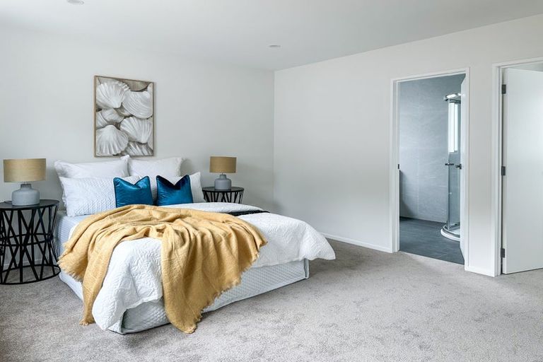 Photo of property in 61b Totaravale Drive, Totara Vale, Auckland, 0629