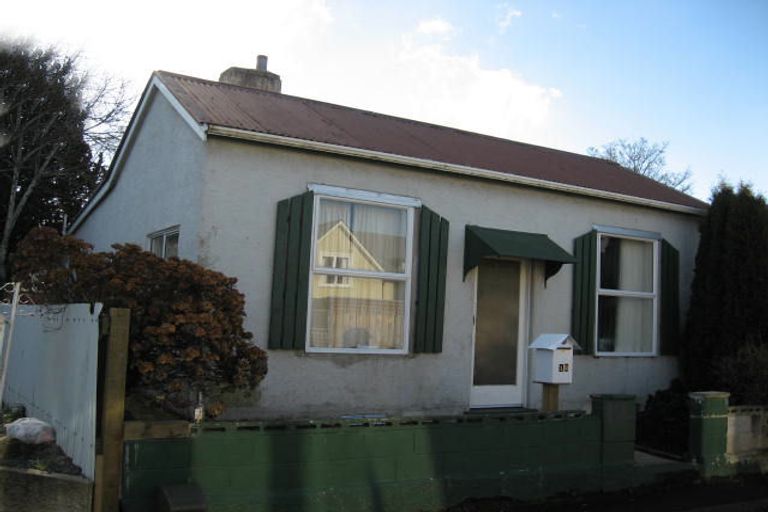Photo of property in 12 Mackenzie Street, North Dunedin, Dunedin, 9016