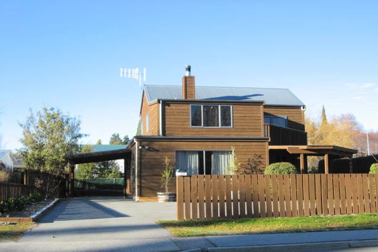 Photo of property in 172 Upton Street, Wanaka, 9305