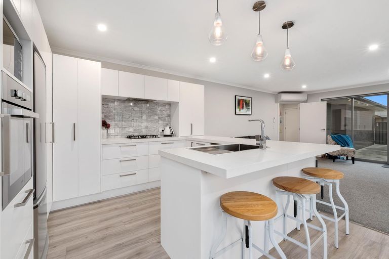 Photo of property in 7 Crabbe Place, Cromwell, 9310