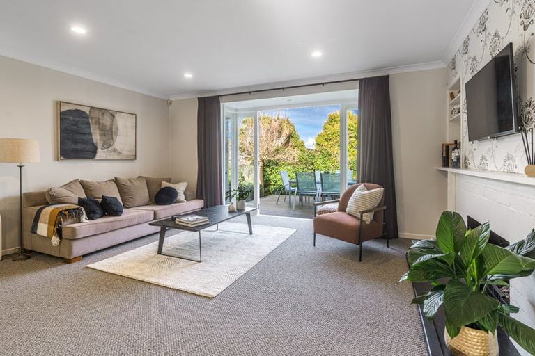 Photo of property in 12 Midway Avenue, Castor Bay, Auckland, 0620