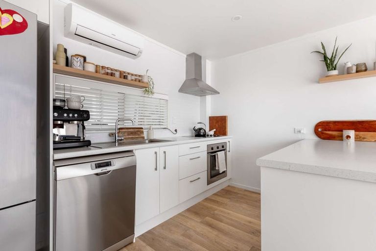 Photo of property in 31 Reynolds Place, Papamoa Beach, Papamoa, 3118