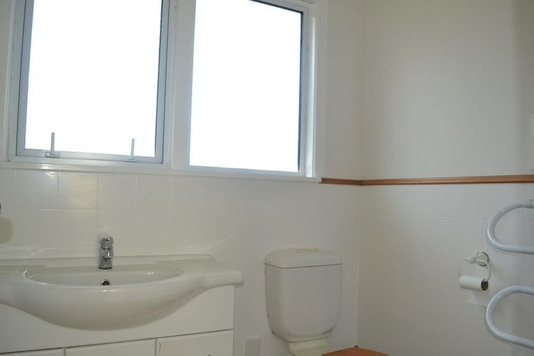 Photo of property in 2 Saville Row, Johnsonville, Wellington, 6037