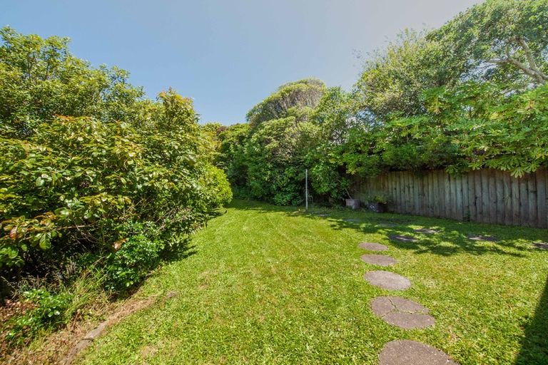 Photo of property in 1a Halswater Drive, Churton Park, Wellington, 6037