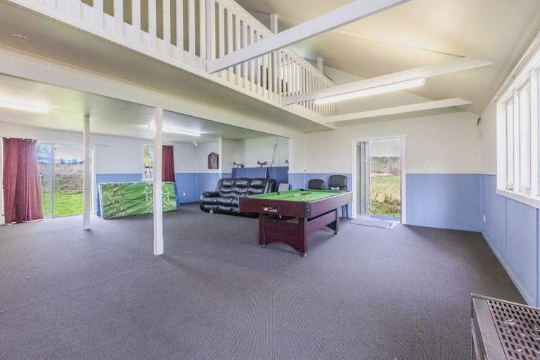 Photo of property in 872 Pourerere Road, Omakere, Waipawa, 4271