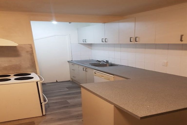 Photo of property in 7 Kia Ora Road, Beach Haven, Auckland, 0626