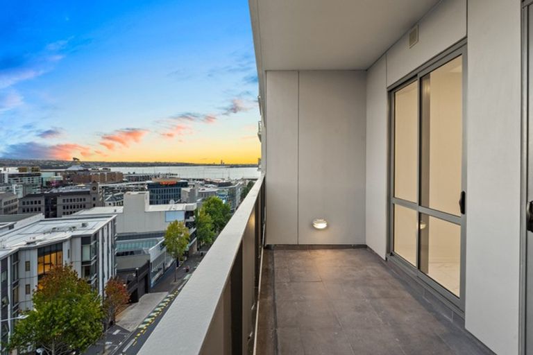 Photo of property in Alpha Apartments, 602/17 Vogel Lane, Auckland Central, Auckland, 1010