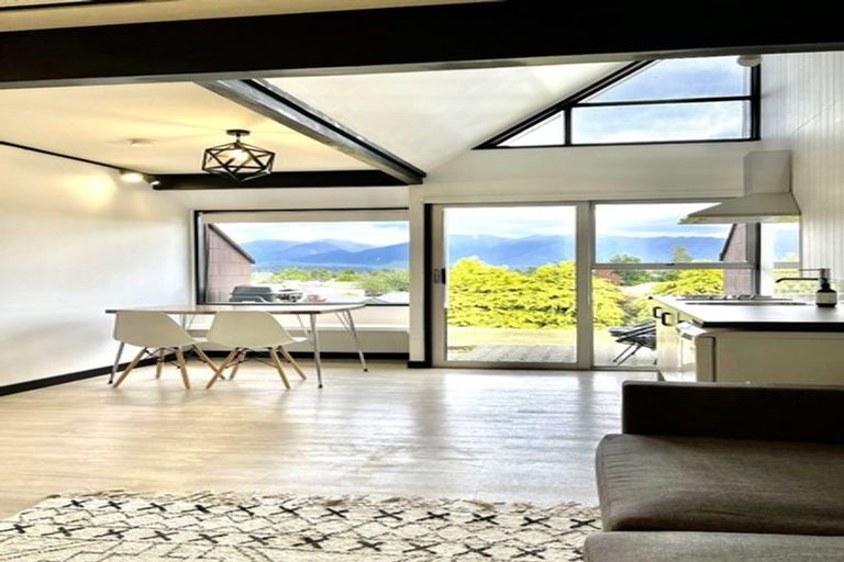 Photo of property in 3 Burnby Place, Te Anau, 9679