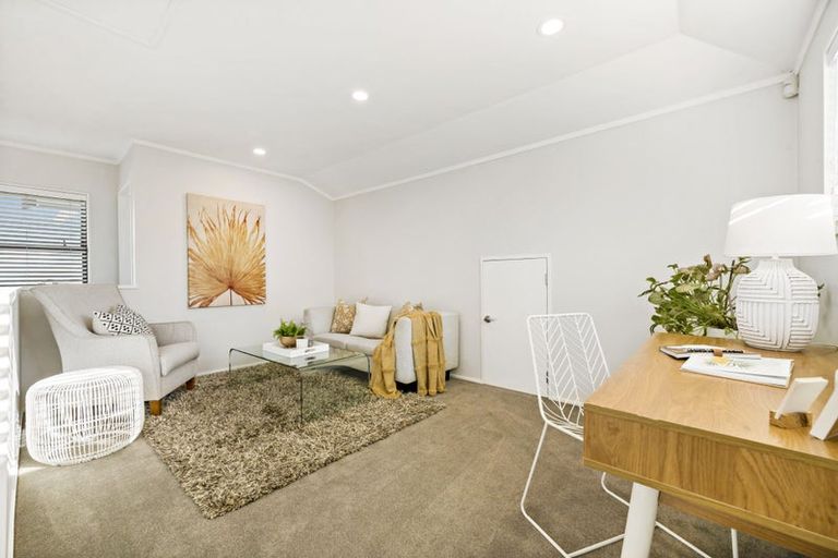 Photo of property in 86 Hebron Road, Waiake, Auckland, 0630