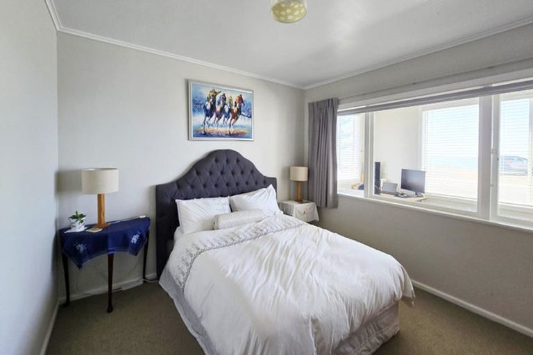 Photo of property in 97 The Esplanade, Westshore, Napier, 4110
