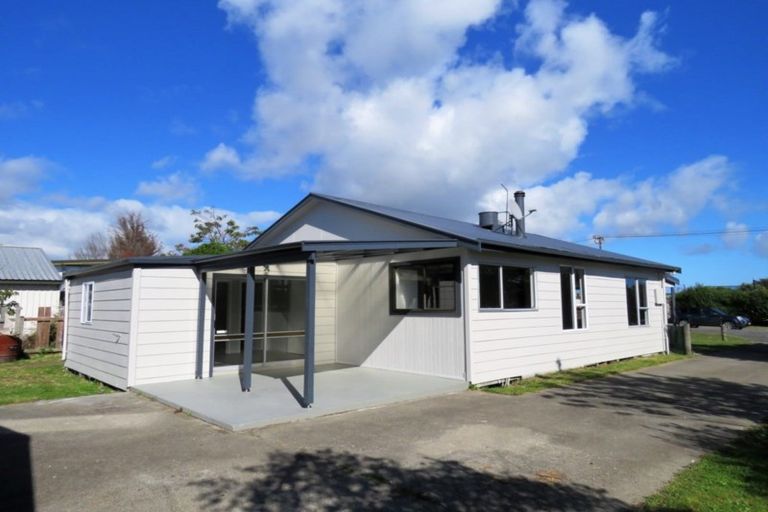 Photo of property in 7 Peel Street, Westport, 7825