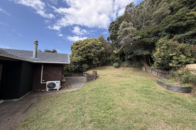 Photo of property in 2/35 Palliser Lane, Browns Bay, Auckland, 0630