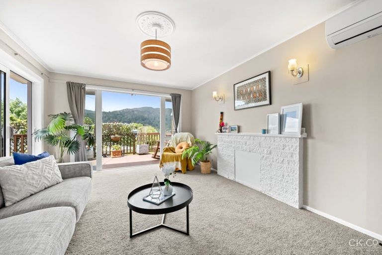 Photo of property in 67 Bird Grove, Stokes Valley, Lower Hutt, 5019