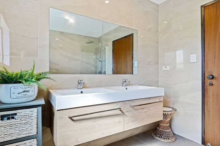 Photo of property in 2/45 Lochee Road, Upper Riccarton, Christchurch, 8041