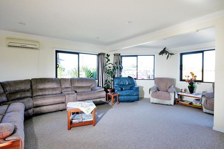 Photo of property in 401a Port Road, Whangamata, 3620