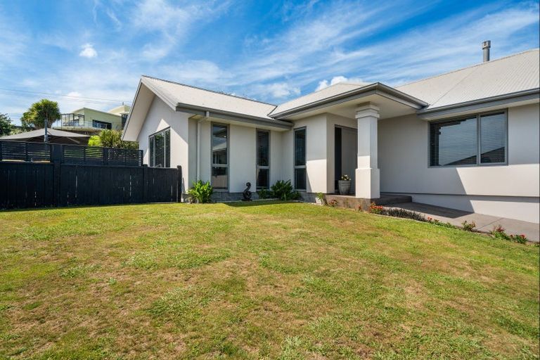 Photo of property in 3 Margaret Alice Close, Whalers Gate, New Plymouth, 4310